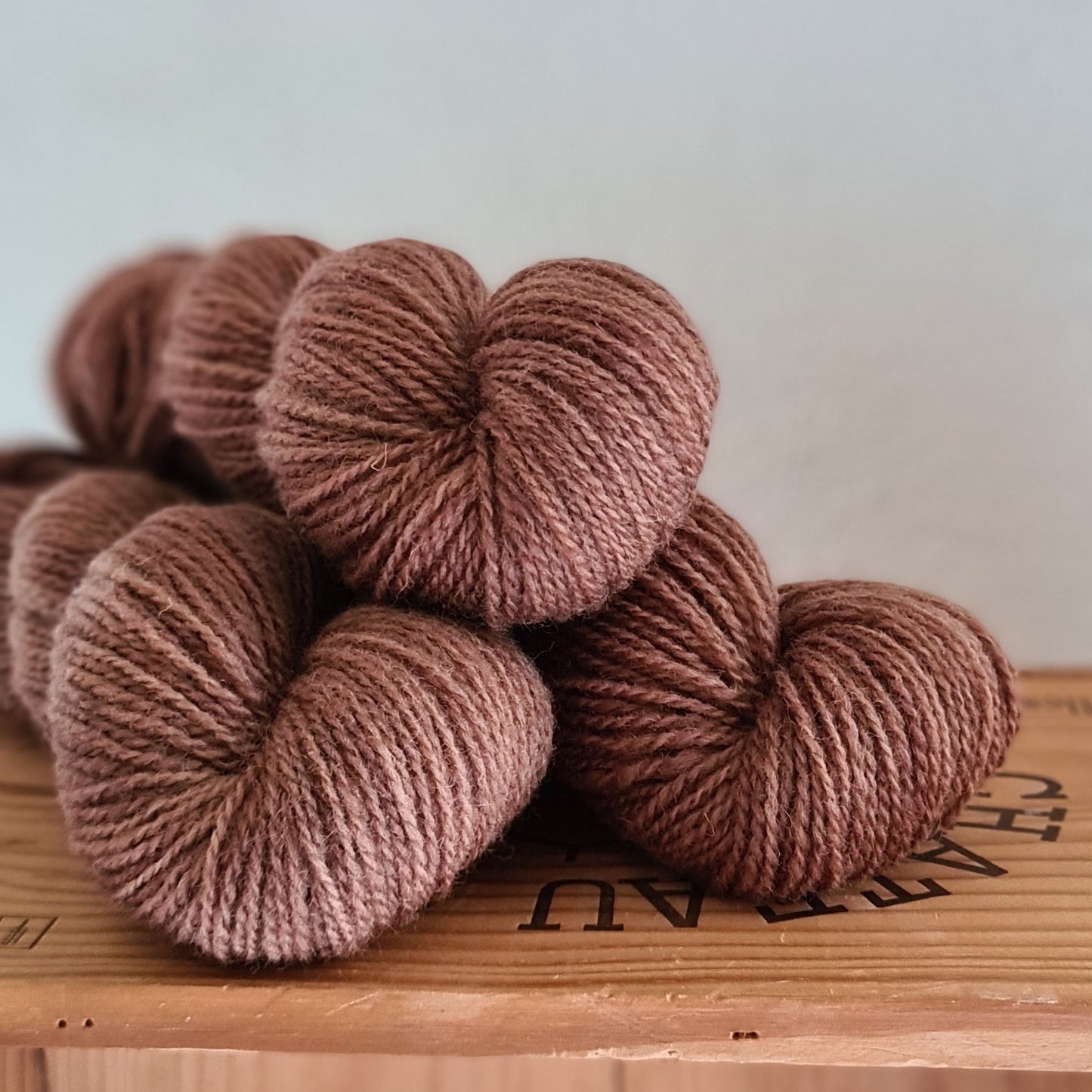 CHOCOLATE - Varma 2-ply yarn