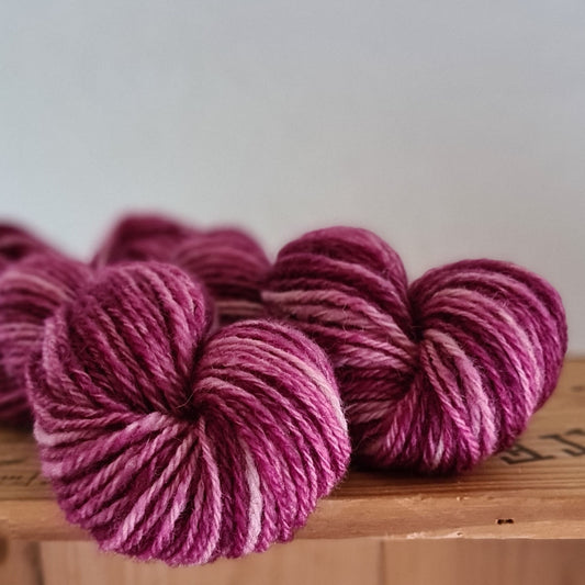 ROSA MUNDI - Varma 3-ply yarn