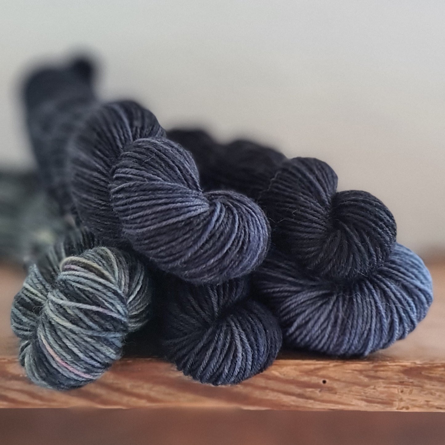 NIGHT SKY - Varma 2-ply yarn - Mini